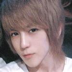 �������}����ר��